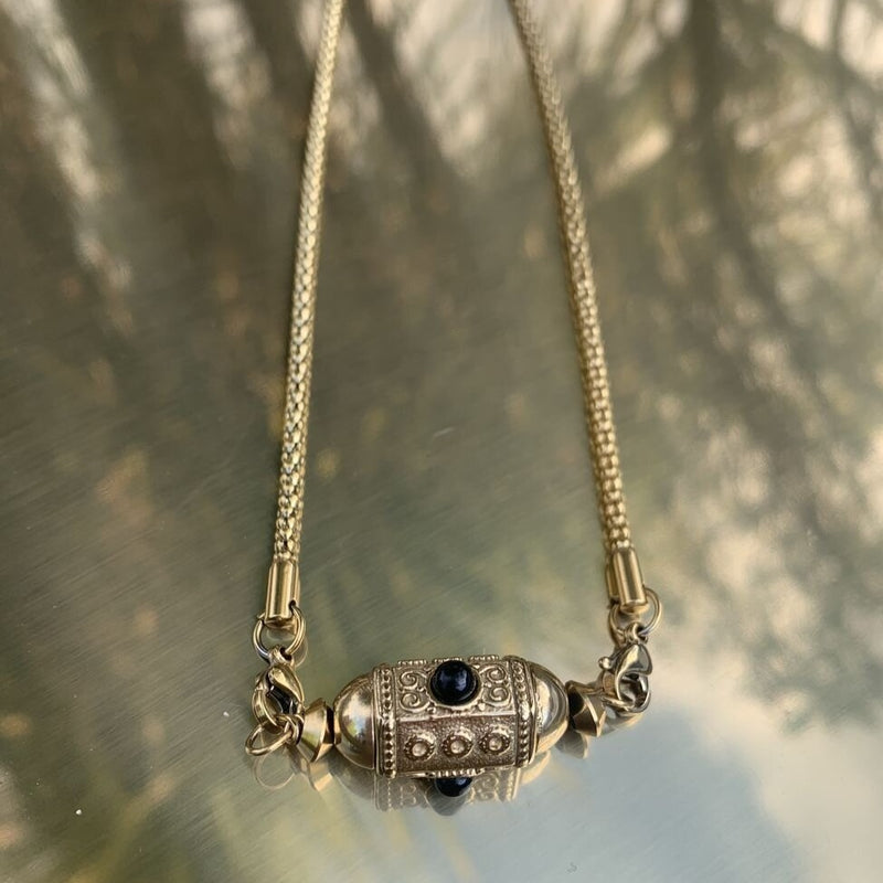 chaîne boa maille serpent acier inoxydable doré personnalisé avec le pendentif guru noir