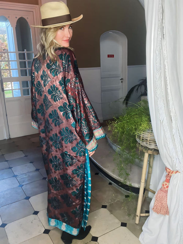 Akash reversible long kimono