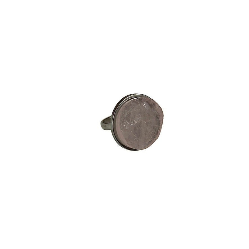 bague en acier argenté avec pierre brute en quartz rose de 20mm de diamètre
